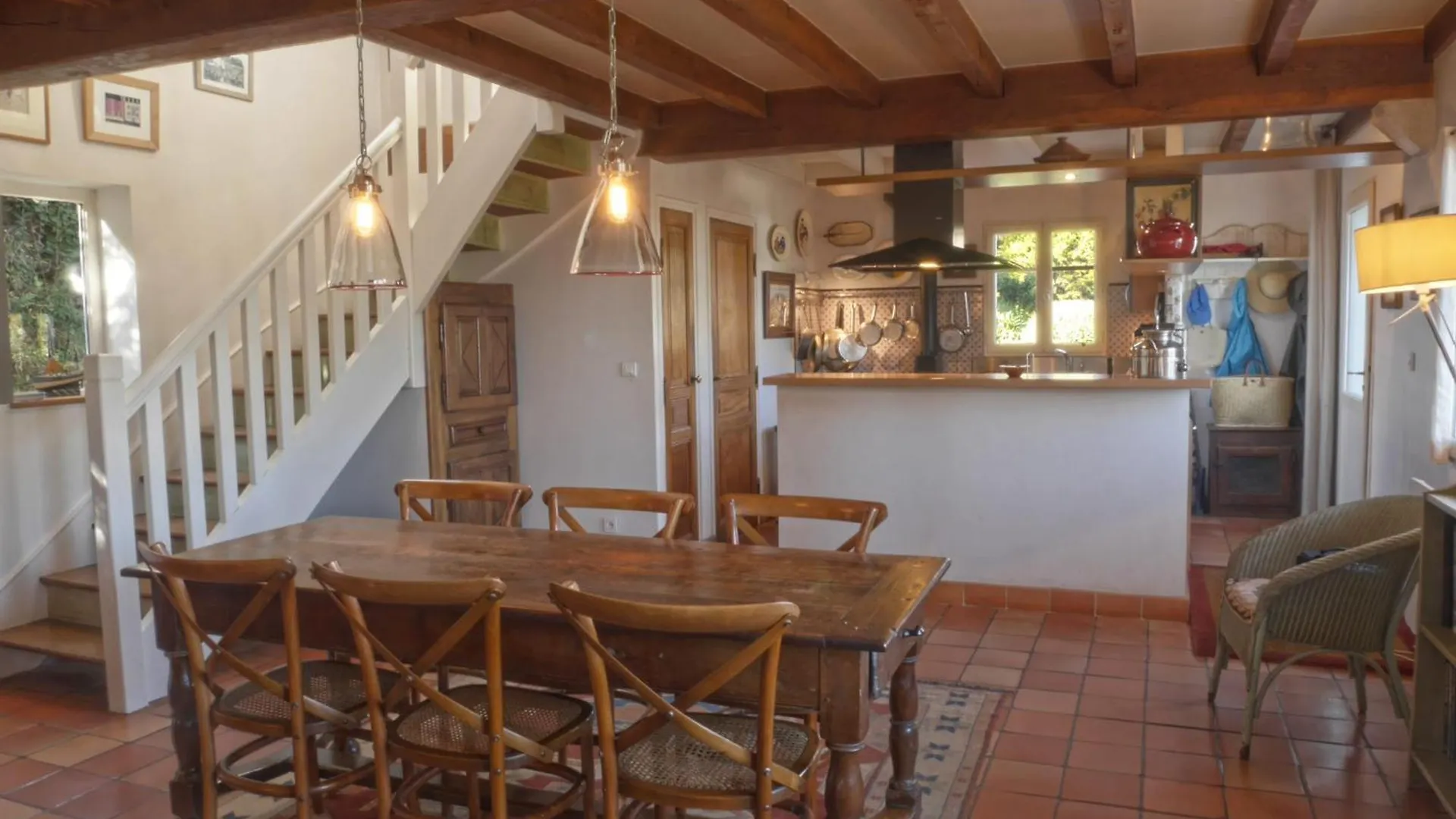 Maison Au Bord De Mer Avec Jardin Paysager, Proche Port Et Commerces A Sauzon - Fr-1-418-49 0*,  Francja