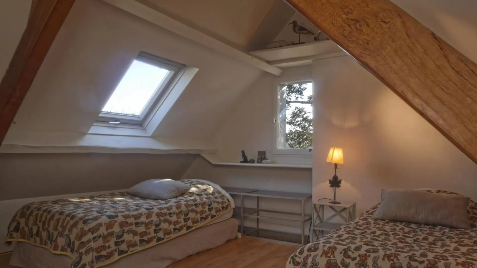 Maison Au Bord De Mer Avec Jardin Paysager, Proche Port Et Commerces A Sauzon - Fr-1-418-49 Dom wakacyjny